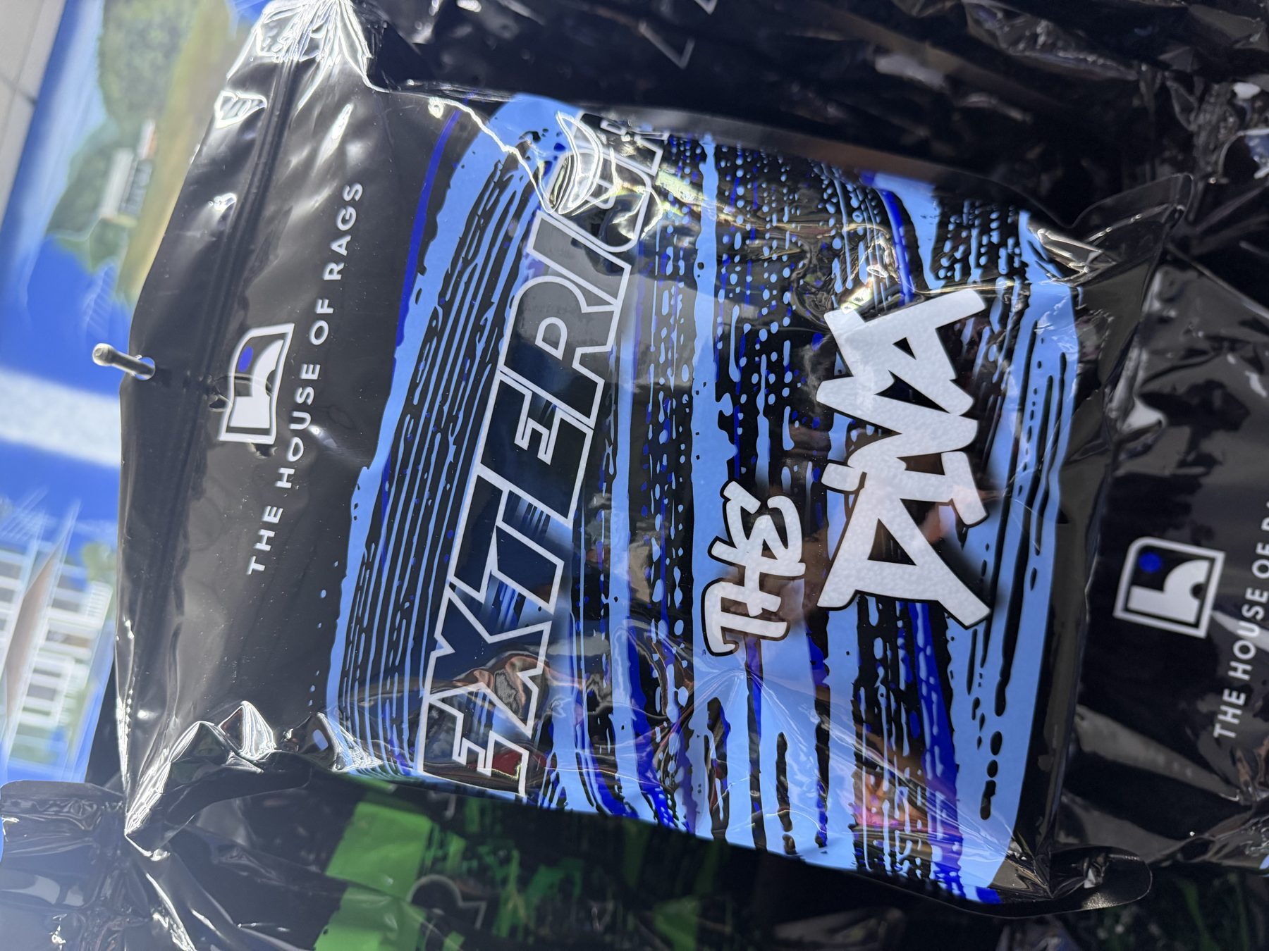House of Rags Exterior towel pack